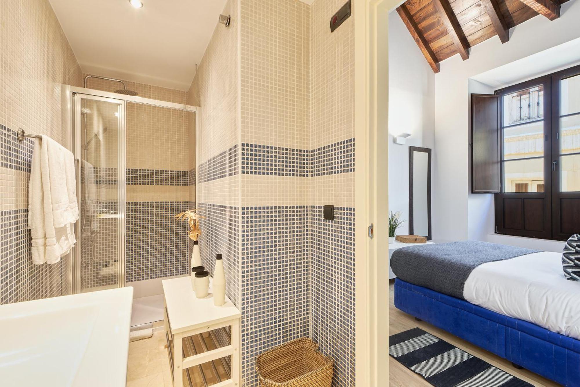 Martires Malaga Centro Apartment Ngoại thất bức ảnh